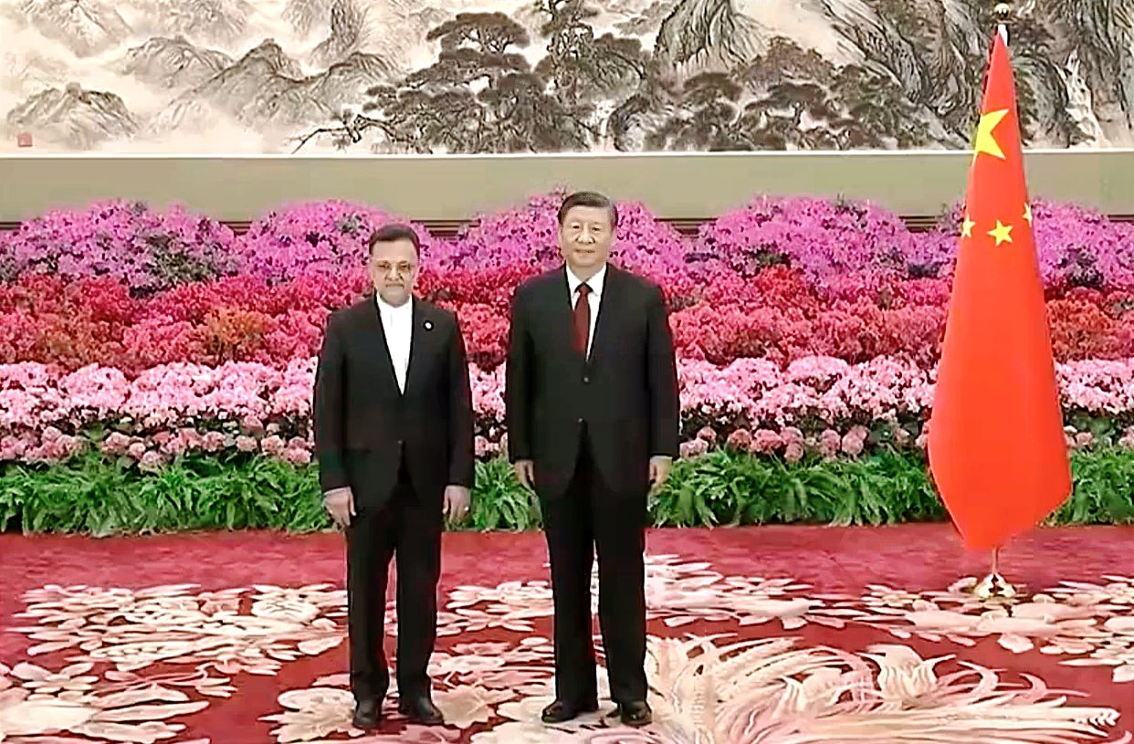 تقدیم استوارنامه سفیر ایران به رئیسجمهور چین