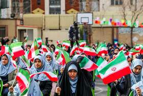 آیین نواختن گلبانگ انقلاب اسلامی با حضور وزیر آموزش و پرورش