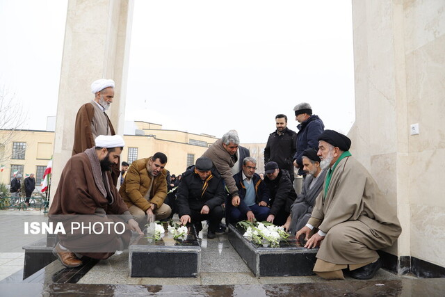 برگزاری پررنگ «اعتکاف و نمازجمعه» از برکات انقلاب است