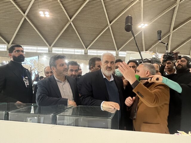 ابلاغ آییننامه واردات خودروهای کارکرده از مناطق آزاد طی روزهای آینده ابلاغ آییننامه واردات خودروهای کارکرده از مناطق آزاد طی روزهای آینده