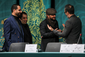 عوامل فیلم تمساح خونی در نشست خبری این فیلم