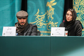 الناز حبیبی، بازیگر و جواد عزتی، کارگردان و بازیگر در نشست خبری فیلم تمساح خونی 