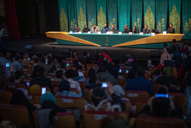 نشست خبری فیلم تمساح خونی در حاشیه دومین روز چهل و دومین جشنواره فیلم فجر