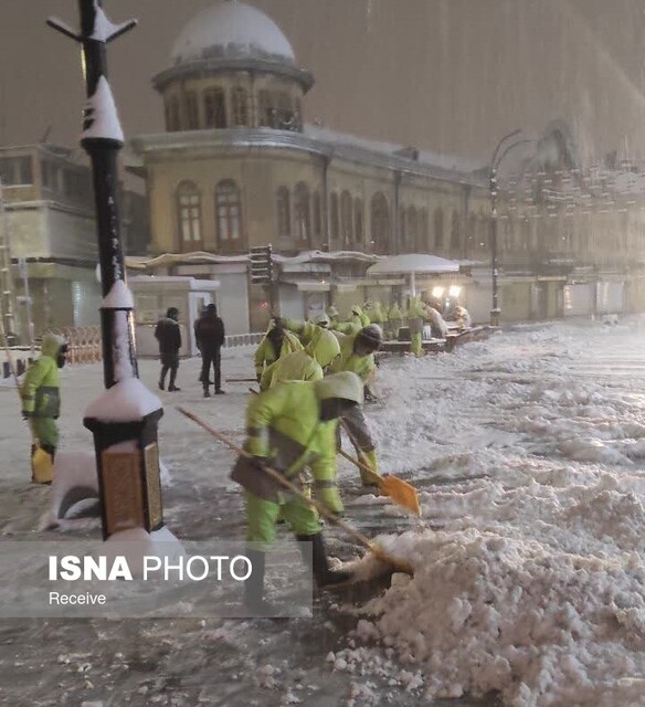 پاکسازی معابر اصلی و درجه ۲ همدان/ تردد در تمام مسیرها به سهولت در جریان است