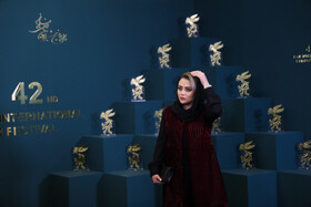 شادی مختاری بازیگر فیلم قلب رقه در حاشیه سومین روز چهل و دومین جشنواره فیلم فجر