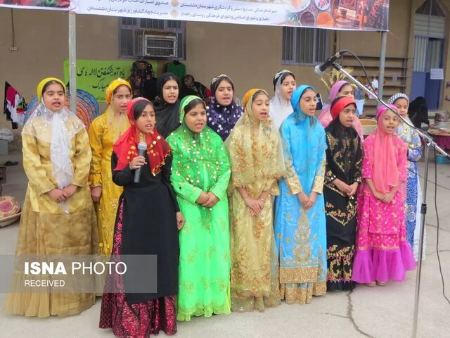 نمایشگاه توانمندی‌های زنان روستایی و عشایر دشتستان
