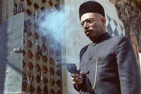 این بازیگر هزار چهره ، برای مردم یک چهره دارد