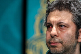 خشایار موحدیان تدوینگر در نشست خبری فیلم صبحانه با زرافهها