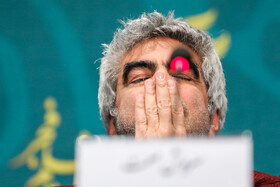 سروش صحت کارگردان فیلم صبحانه با زرافهها در نشست خبری این فیلم