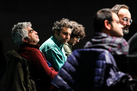 سروش صحت کارگردان فیلم صبحانه با زرافهها در نشست خبری این فیلم