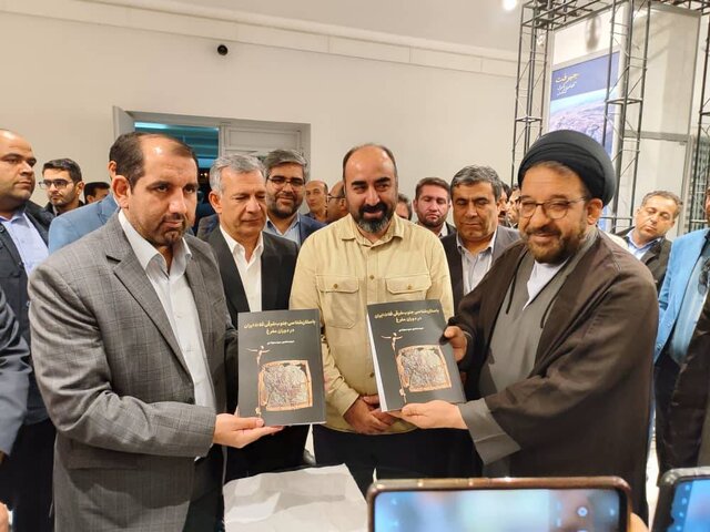 از نیم تنه مرمت شده کاوشهای کُنارصندل جیرفت رونمایی شد