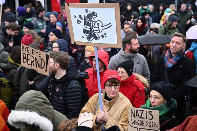 چهارمین هفته تظاهرات هزاران نفری آلمانیها علیه حزب راست افراطی