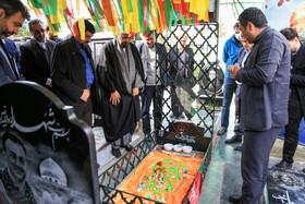 تجدید بیعت کارگزاران ارتباطات مردمی با شهدا در مراسم دومین گردهمایی خادمان مراکز ارتباطات مردمی قوای سه‌گانه