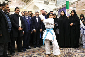 کیومرث هاشمی، وزیر ورزش در آیین تجدید میثاق جامعه ورزش با امام راحل
