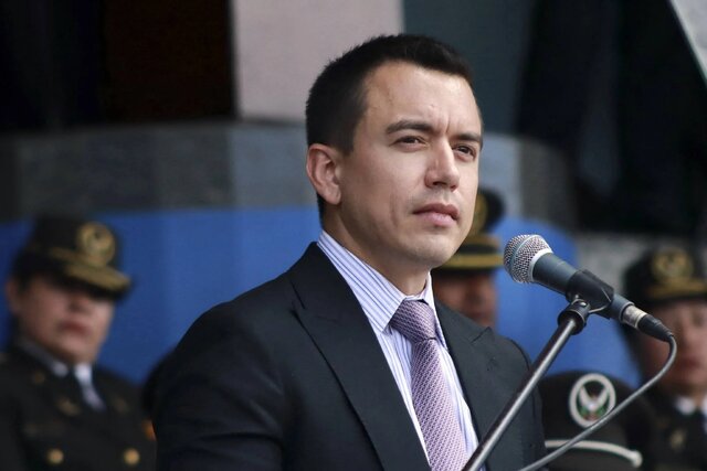 دانیل نوبوآ اقدام تنبیهی روسیه علیه اکوادور به دلیل همکاری با آمریکا و اوکراین