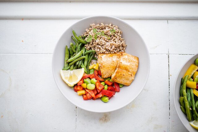 چربیهای پهلو را چطور بدون باشگاه رفتن آب کنیم؟