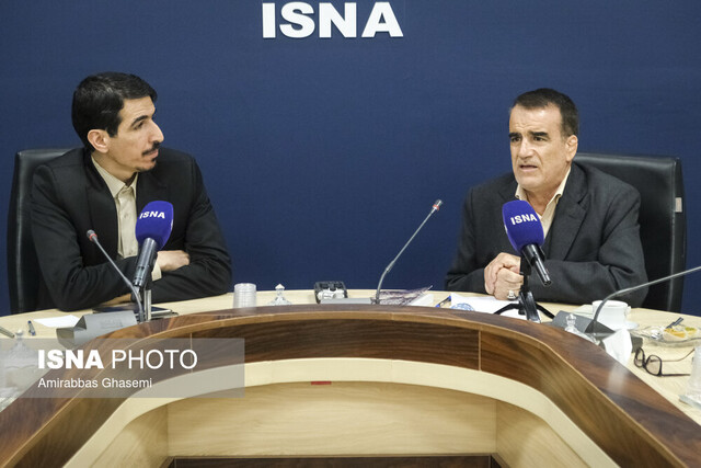 مناظره انتخاباتی؛ نمازی: قانون جدید فرصتها را گرفت/ شریعتی: بهانه نگیرید مناظره انتخاباتی؛ نمازی: قانون جدید فرصتها را گرفت/ شریعتی: بهانه نگیرید