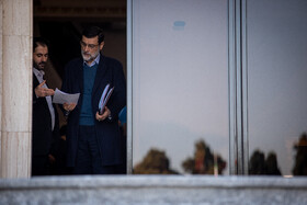 سید امیرحسین قاضی‌زاده هاشمی رئیس بنیاد شهید در حاشیه جلسه هیات دولت - ۱۸ بهمن