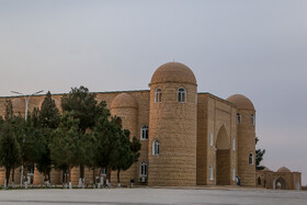 مسجد جامع خواجه یوسف همدانی یکی از عرفای بزرگ ایرانی که مدتی در مرو سکونت داشته در این شهر قدیمی قرار دارد 