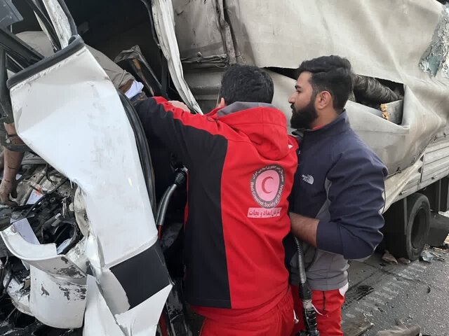 تصادف خونین کامیون و تریلی در محور نایین به اردکان تصادف خونین کامیون و تریلی در محور نایین به اردکان