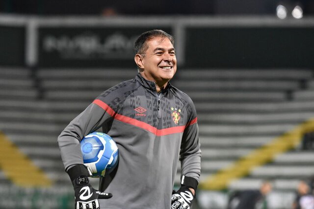 انیسیو مربی دروازهبانهای پرسپولیس شد انیسیو مربی دروازهبانهای پرسپولیس شد