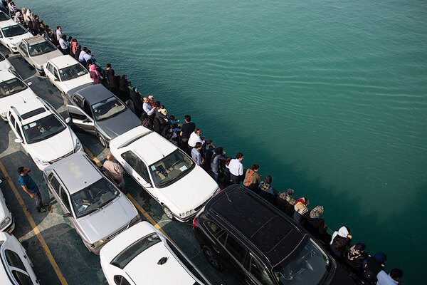 ترافیک سنگین قشم و گیلان و کمبود جا در بوشهر