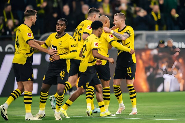 خلاصه بازی دورتموند ۲ - ۰ آیندهوون خلاصه بازی دورتموند ۲ - ۰ آیندهوون