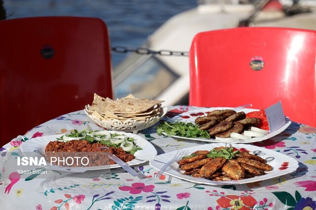 رقابتی رنگین، با طعم و عطر کیلکا +تصاویر