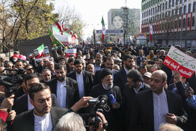 حضور سید ابراهیم رئیسی، رئیس جمهور در راهپیمایی ۲۲ بهمن ۱۴۰۲ - تهران