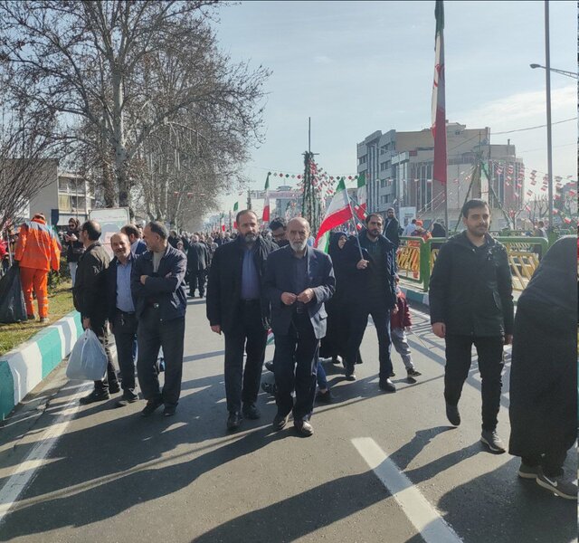 شریعتمداری: راهپیمایی ۲۲ بهمن و حضور در انتخابات هر دو برای تایید نظام است شریعتمداری: راهپیمایی ۲۲ بهمن و حضور در انتخابات هر دو برای تایید نظام است