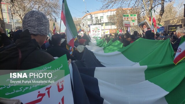 خروش مردم خراسان شمالی در راهپیمایی ۲۲ بهمن