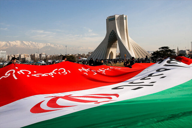 پایش سلامت بیش از ۲۴ هزار نفر در راهپیمایی ۲۲ بهمن امسال از سوی هلال احمر پایش سلامت بیش از ۲۴ هزار نفر در راهپیمایی ۲۲ بهمن امسال از سوی هلال احمر