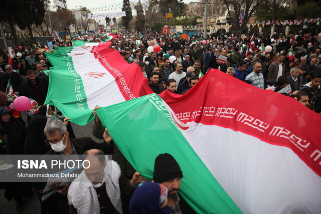 عکس مربوط به ۲۲ بهمن ۱۴۰۲ است حضور ۱۵۶۶ نیروی امدادگر برای پوشش مراسم ۲۲ بهمن پایتخت