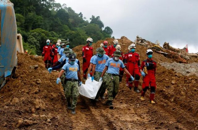 عکس آرشیوی است شمار قربانیان رانش زمین در فیلیپین به ۹۲ نفر رسید/ ۳۶ نفر همچنان مفقود