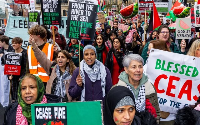 تظاهرات کادر درمان لندن علیه نسلکشی در غزه