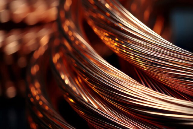 مشکلی برای تامین مواد اولیه صنایع مس نداریم/ترغیب سرمایهگذاران برای ورود به صنایع پایین دستی مشکلی برای تامین مواد اولیه صنایع مس نداریم/ترغیب سرمایهگذاران برای ورود به صنایع پایین دستی