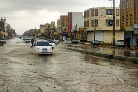 آبگرفتگی معابر یاسوج بر اثر بارش شدید باران