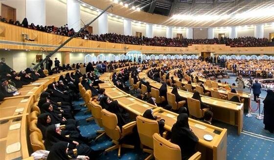 رقابت بخش بانوان چهلمین دوره مسابقات بینالمللی قرآن آغاز شد رقابت بخش بانوان چهلمین دوره مسابقات بینالمللی قرآن آغاز شد