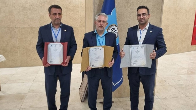 تجلیل رئیس کل بانک مرکزی از رؤسای شعب موفق بانک سپه