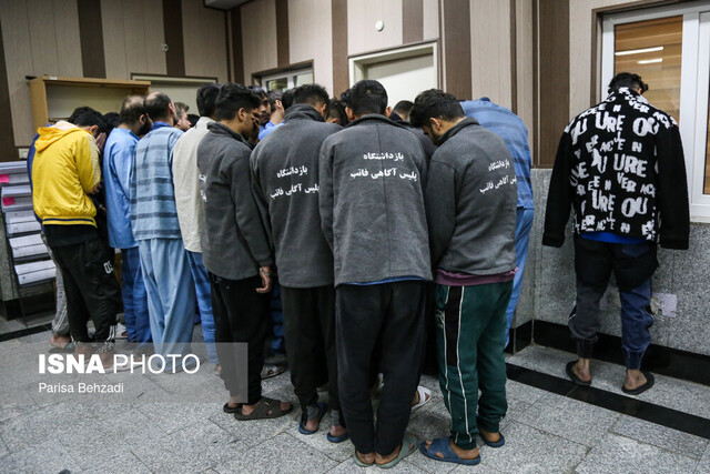 عکس تزئینی است کشف ۲۰۰ فقره موبایل قاپی با دستگیری ۸ سارق حرفهای