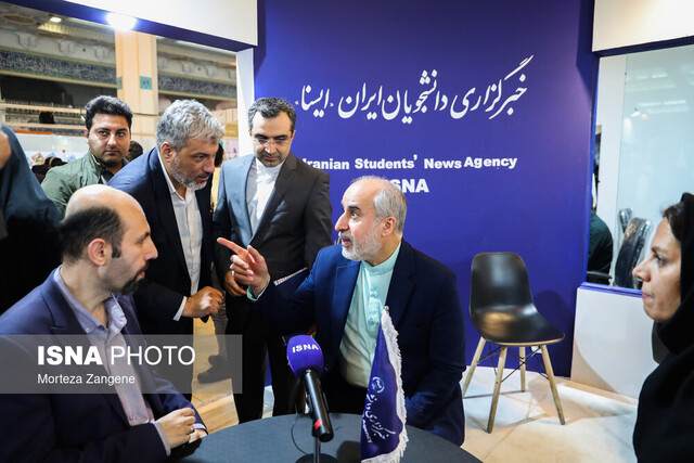 بازدید سخنگوی وزارت خارجه از غرفه ایسنا