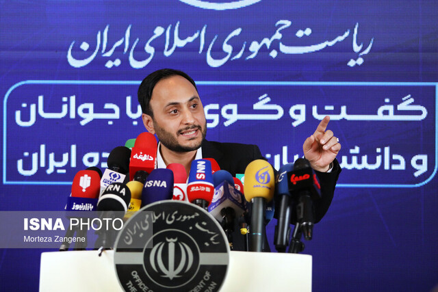 مانورهای انتخاباتی، میزبانی از مهمانان و نشستهای سخنگویی