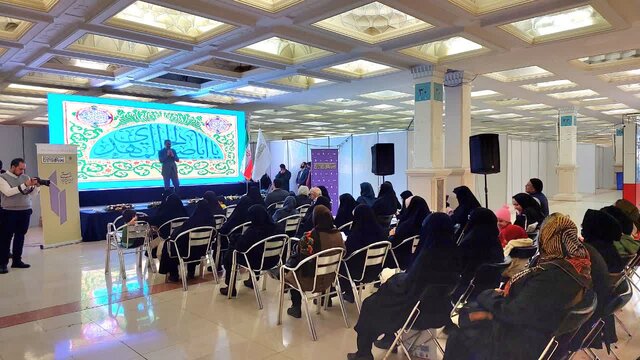 حاشیههای دومین روز نمایشگاه رسانه ها از نگاه ایسنا/ پای مردم عادی به نمایشگاه باز شد