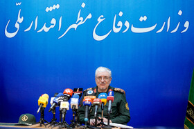 نشست خبری سردار رضا طلایینیک سخنگوی وزارت دفاع