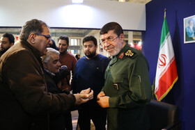 رمضان شریف سخنگوی سپاه پاسداران درغرفه ایسنا - سومین روز نمایشگاه رسانه‌های ایران