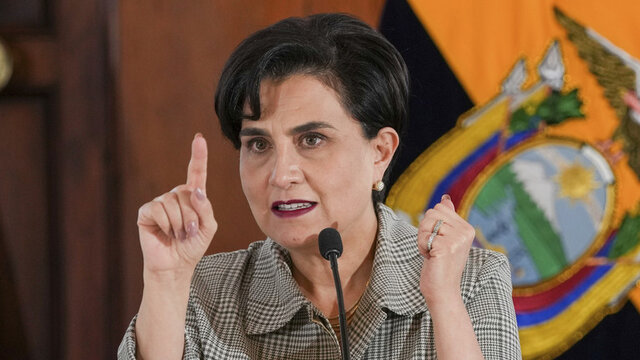 گابریلا سامرفِلد اکوادور از ارسال تسلیحات به اوکراین منصرف شد