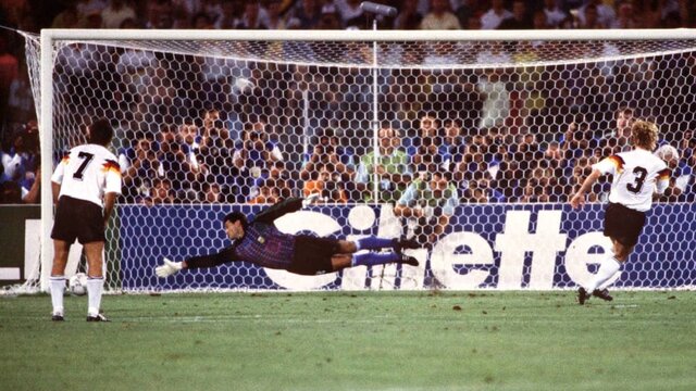 واکنشها به درگذشت اندی برمه