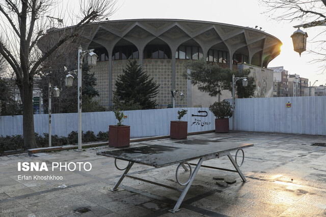 ماجرای دیوارههای پیرامون تئاتر شهر چیست؟