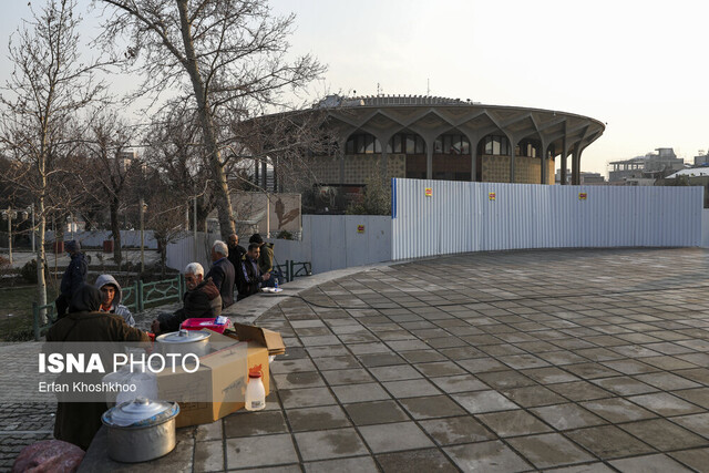 ماجرای دیوارههای پیرامون تئاتر شهر چیست؟