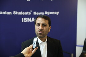 ایوب فصاحت رییس سازمان تعاون روستایی کشور در غرفه ایسنا -چهارمین روز نمایشگاه رسانههای ایران